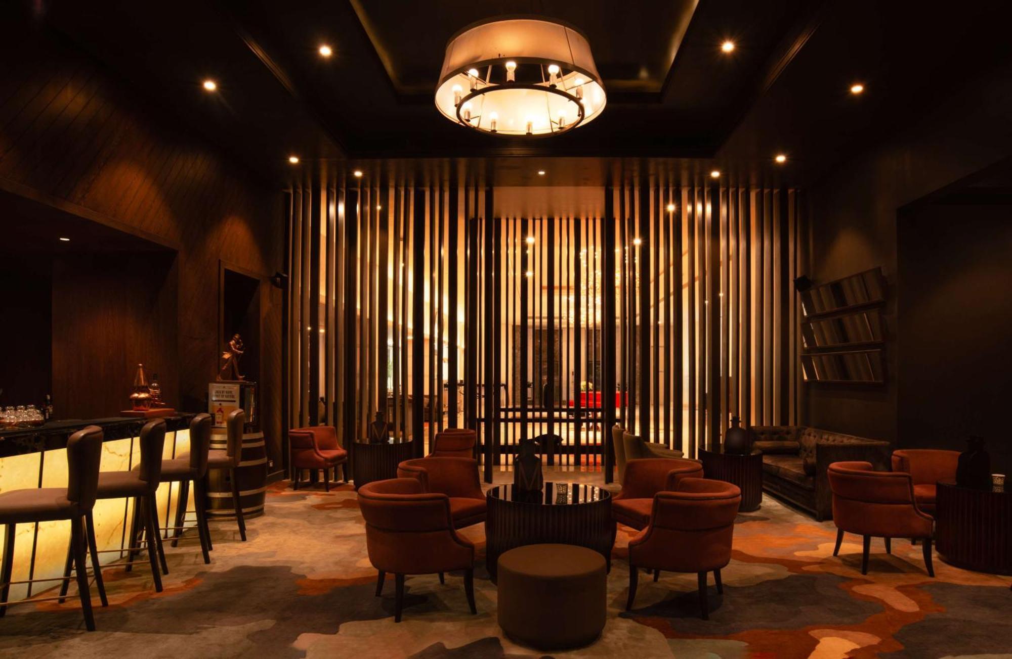 Radisson Blu Bengaluru Outer Ring Road Hotel Exterior foto