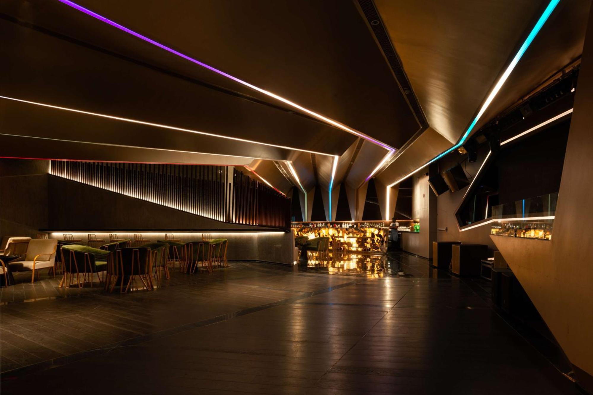 Radisson Blu Bengaluru Outer Ring Road Hotel Exterior foto